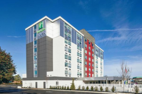 Гостиница Holiday Inn Express Richmond - Midtown, an IHG Hotel  Ричмонд